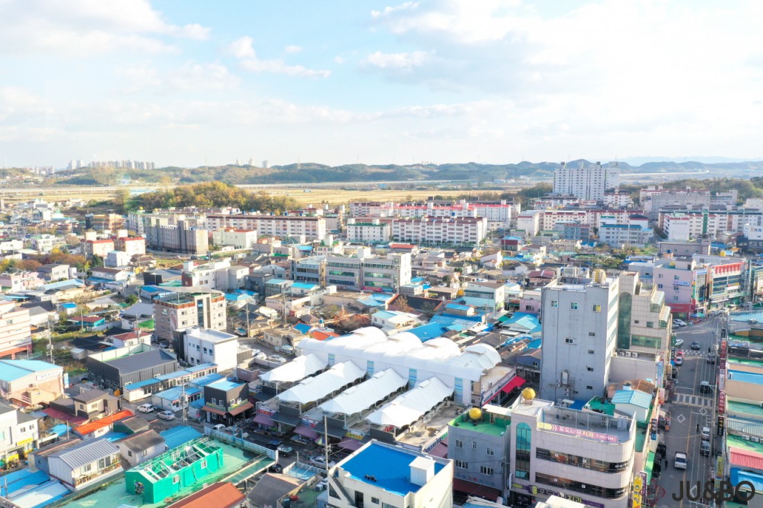 포항흥해공고, 경북기능대회 출전종목 입상 '봇물' - 경북매일 포항 흥해시장 장옥(2구간) 개축 건축공사 > Portfolio | 주앤보 Kor” style=”width:100%” title=”포항 흥해시장 장옥(2구간) 개축 건축공사 > PORTFOLIO | 주앤보 KOR” loading=”lazy”><figcaption>포항 흥해시장 장옥(2구간) 개축 건축공사 > Portfolio | 주앤보 Kor</figcaption></figure>
<figure><img decoding=